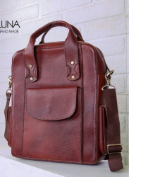 Стильная, вместительная сумка с дополнительными карманами